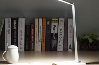 Test : une lampe de bureau à LED blanche (August) !